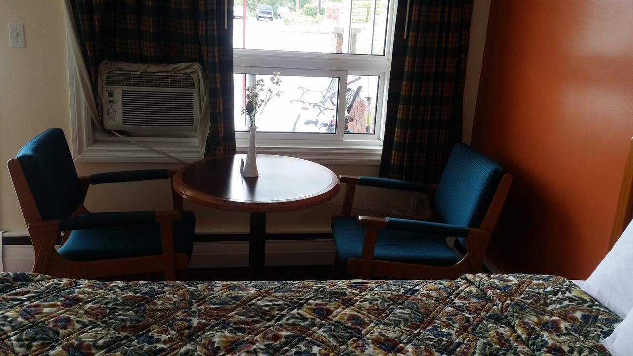 River Mist Inn Sturgeon Falls Kültér fotó